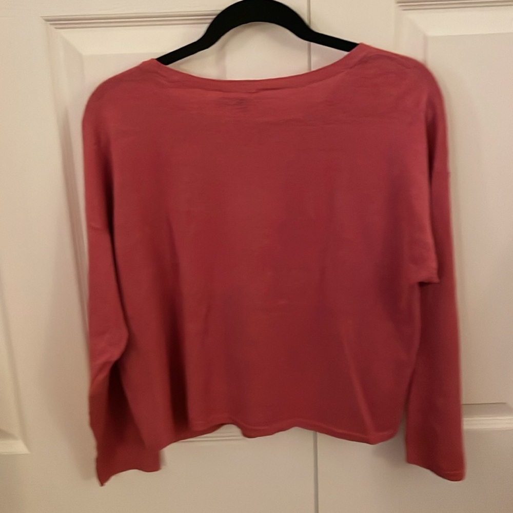 Eileen Fisher Petite Organic Linen Top. Size Petite Medium. - Picture 4 of 5